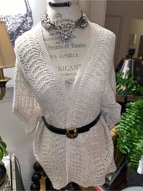 Naomi and Lavender Open-Front Crochet Knit Cardigan in Cream